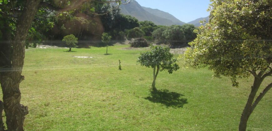 Exclusive Mandate — House close to Main Beach