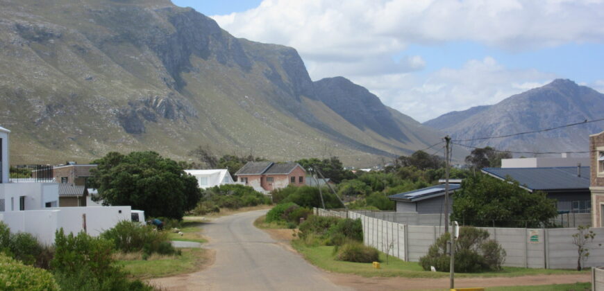 Plot close to Silversands Beach – Exclusive Mandate