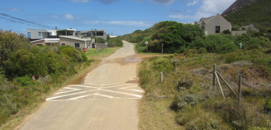 Plot close to Silversands Beach – Exclusive Mandate