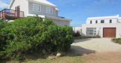 Charming neat low maintainence double storey home close to Silversands Beach