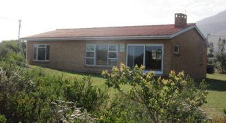“Yatsa Barak” Much loved family home close to beach