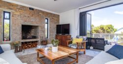 JOINT MANDATE – Immaculate modern spacious home in quiet side street close to swimming beach