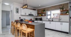 JOINT MANDATE – Immaculate modern spacious home in quiet side street close to swimming beach